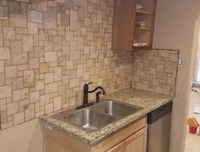 427 Southport Dr — Photo 10