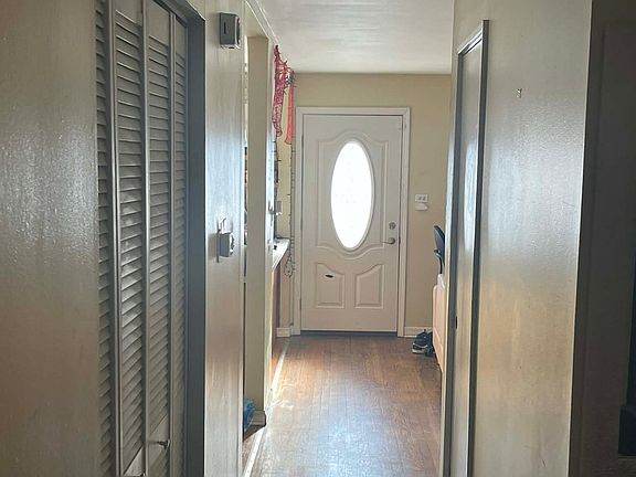 5th image of 1716 W 163rd St