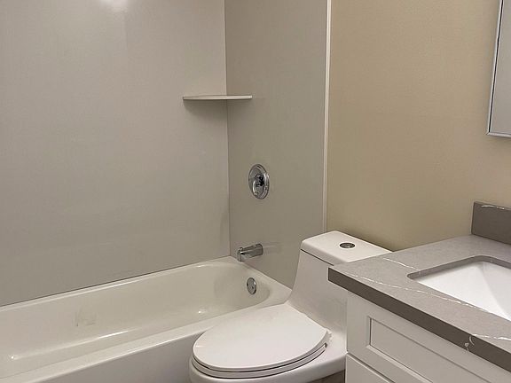 4th image of 801 Stannage Ave APT 2