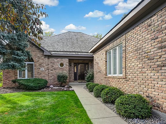2nd image of 51 Chesterfield Ct