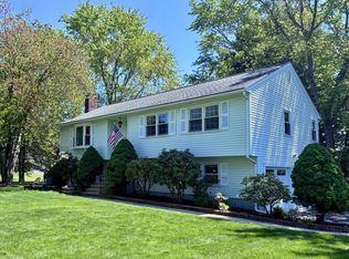 33 Tomahawk Dr, Northborough, MA 01532