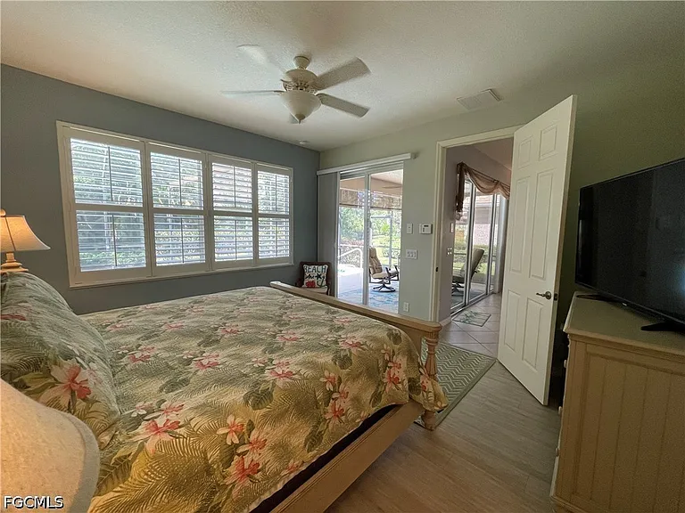 10630 Camarelle Cir — Photo 30