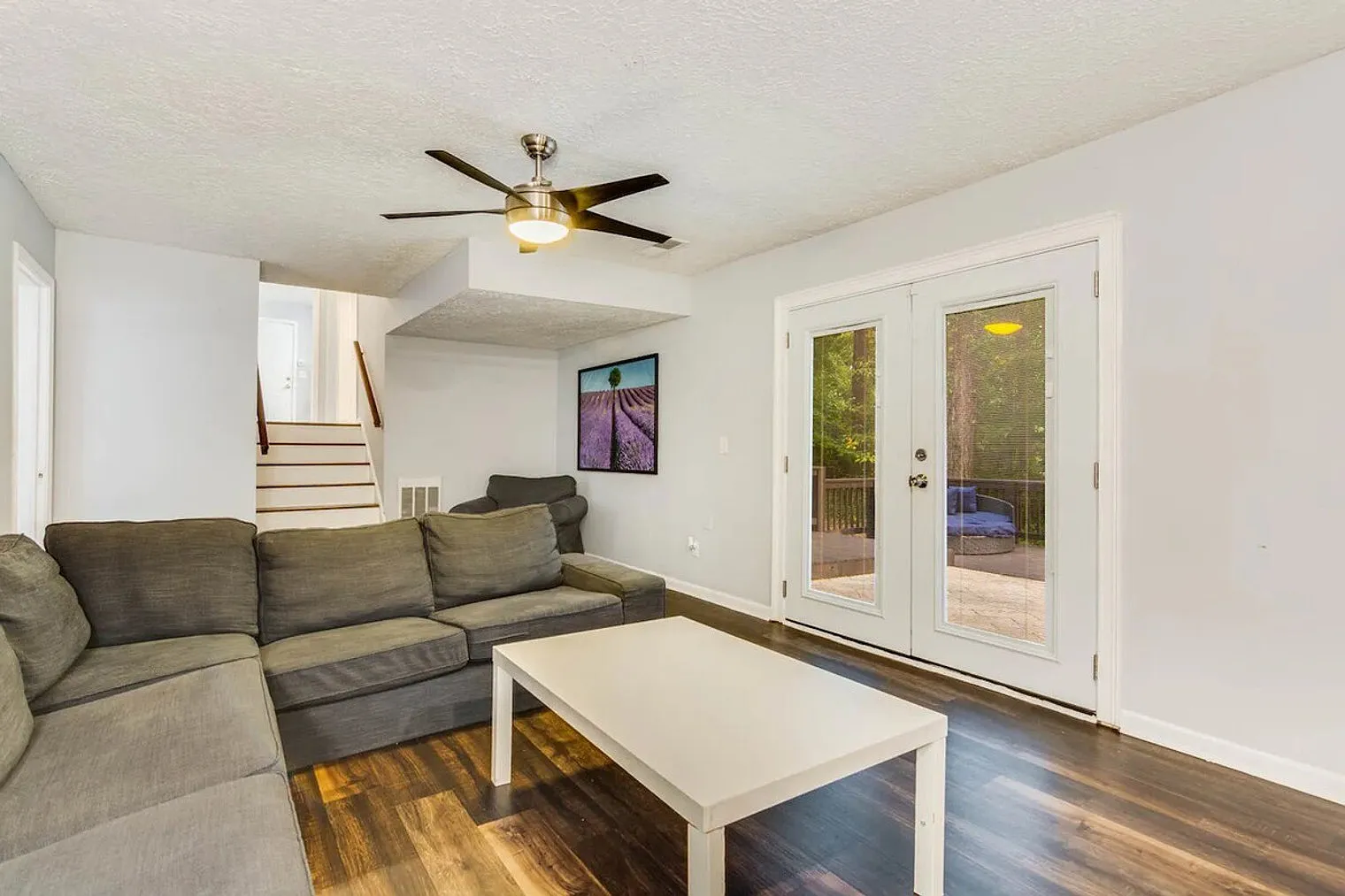 5 bed, 3.0 bath, 2766 sqft, $5,680 — Photo 2