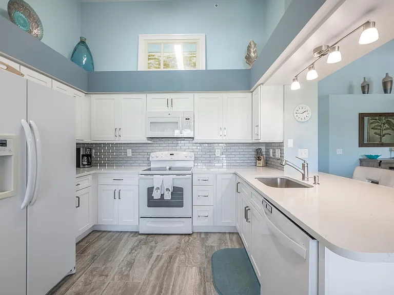 28871 Bermuda Lago Ct — Photo 14