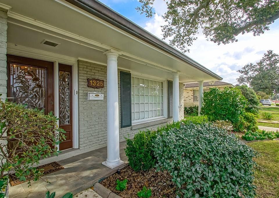 1st image of 1325 Melody Dr