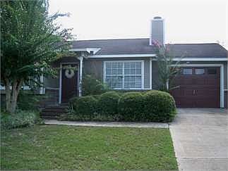 1st image of 2318 Creekwood Dr