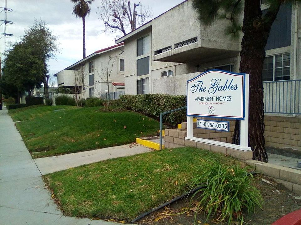 114 S Van Buren St 3 br / 2.0 ba, 2850, Placentia, CA 92870 Zillow
