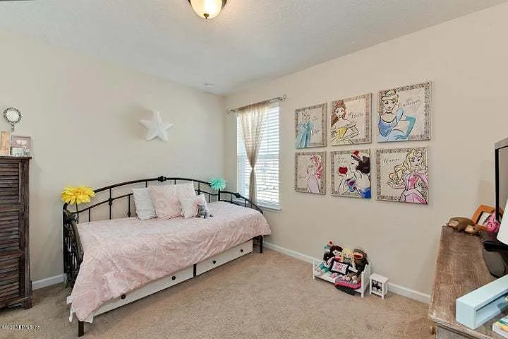 619 Grover Ln — Photo 15
