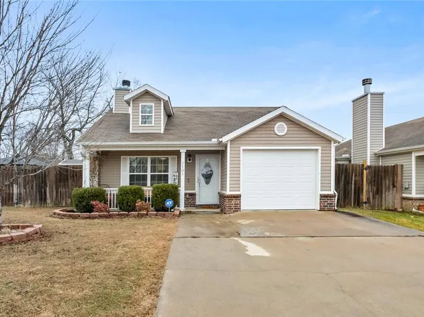 1101 S C Ct, Rogers, AR 72756