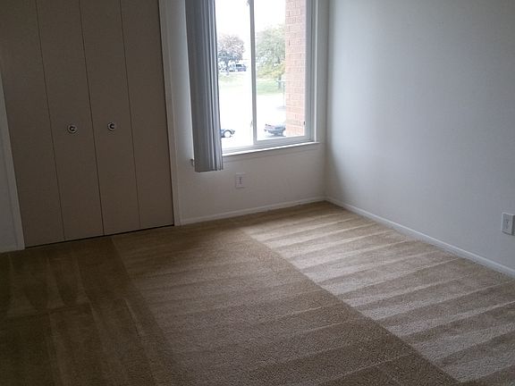 5th image of 2497 Lakeshore Blvd APT 812