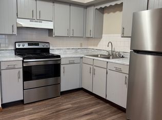 3885 Morefield Rd APT 12, Hermitage, PA 16148