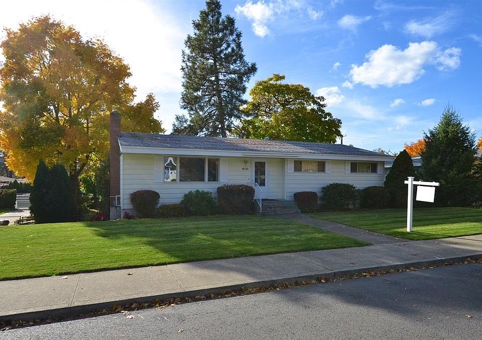 1st image of 3229 W Rosewood Ave