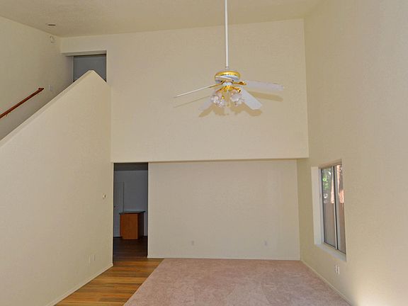 5th image of 2527 S Cliffview St
