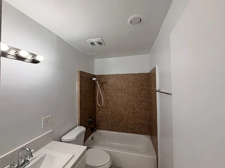 9035 Orion Ave — Photo 12