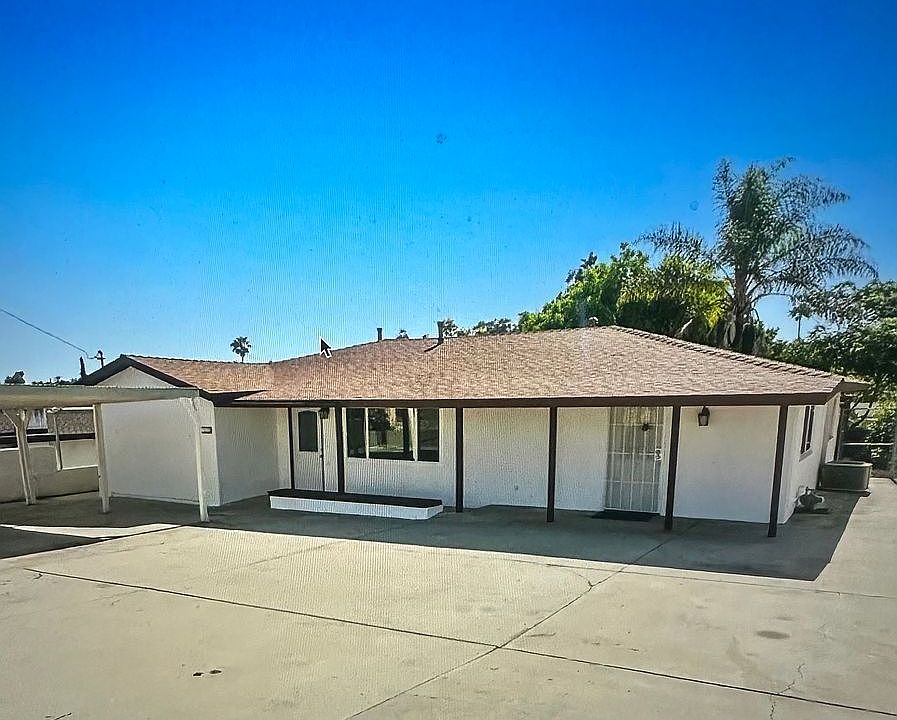 1st image of 1628 Manor Dr