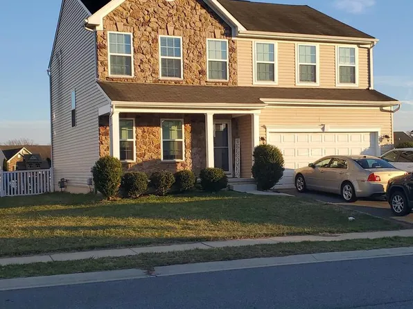 244 Delaware River Dr, Clayton, DE 19938