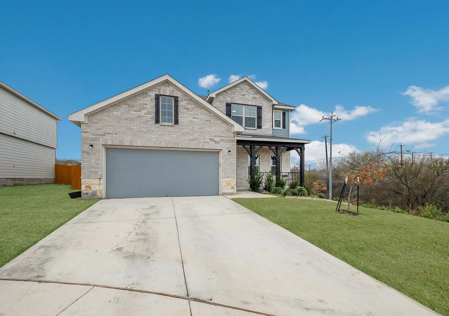 Move in Special! $400 off First Full Month's Rent! — Photo 2