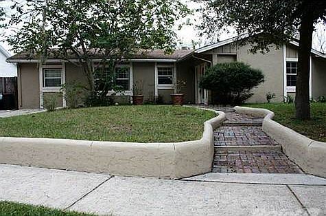 1st image of 1105 Foxwood Dr
