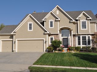 3708 W 155th St, Overland Park, KS 66224