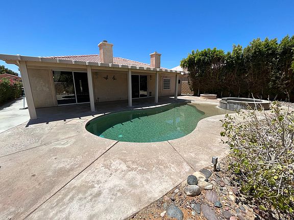 4th image of 78354 Calico Glen Dr