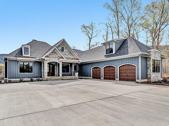 5th image of 308 Mountain Vista Dr