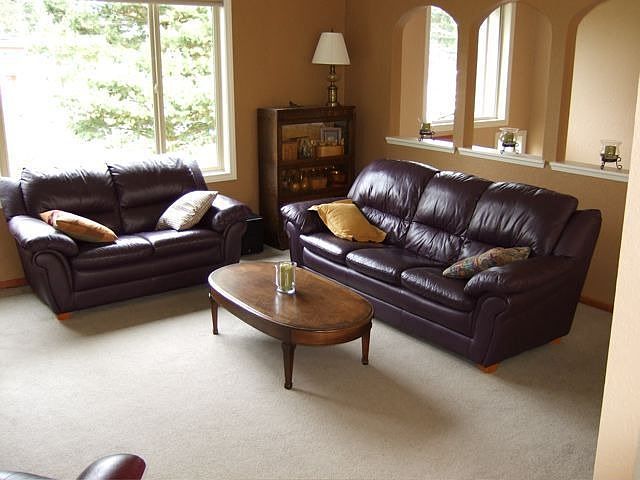 open kitchen/living room