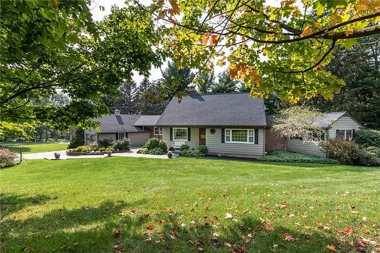 1st image of 501 Churchill Ct