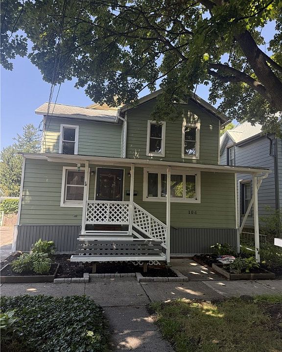 1st image of 104 Franklin St