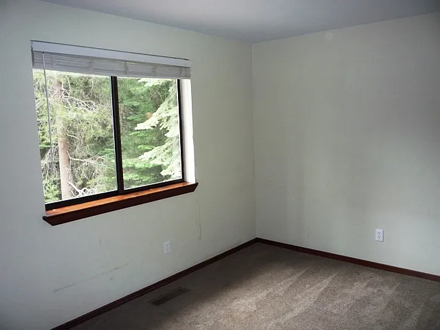 12881 Rainbow Dr — Photo 11