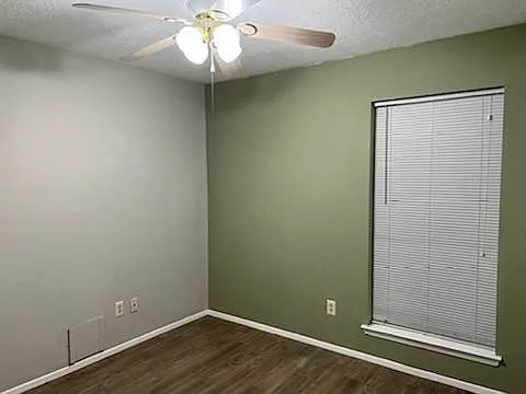 2327 Goldspring Ln — Photo 19