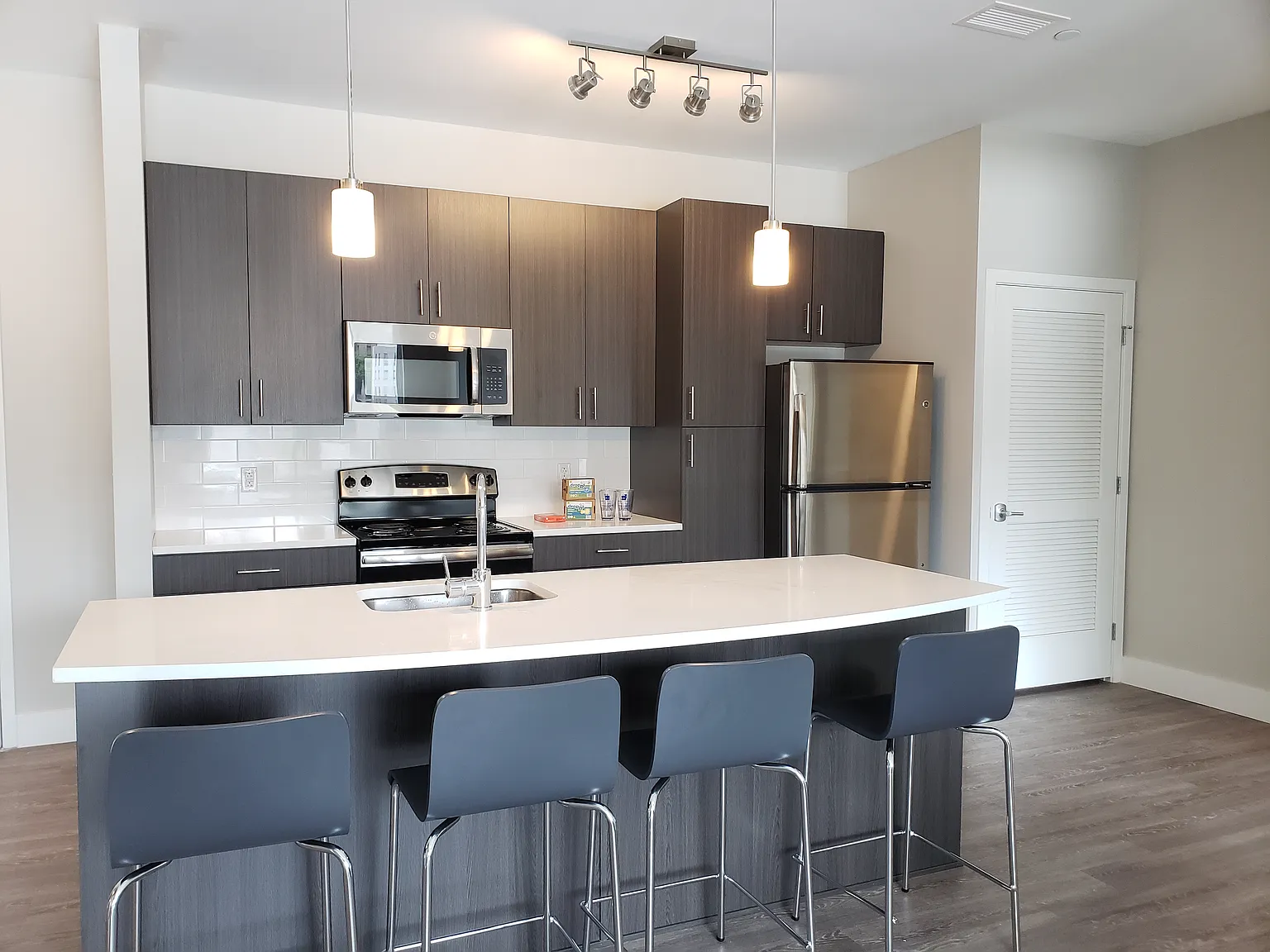 121 S 41st St — Photo 3