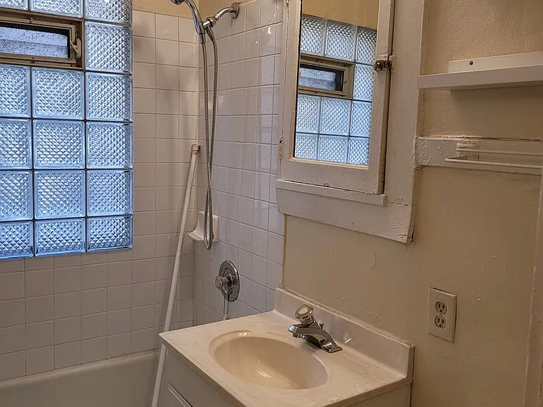 829 N. Cass — Photo 31