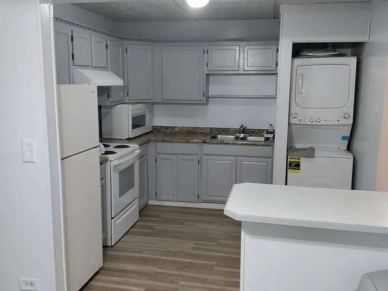 144 Klein Creek Ct #2B — Photo 2