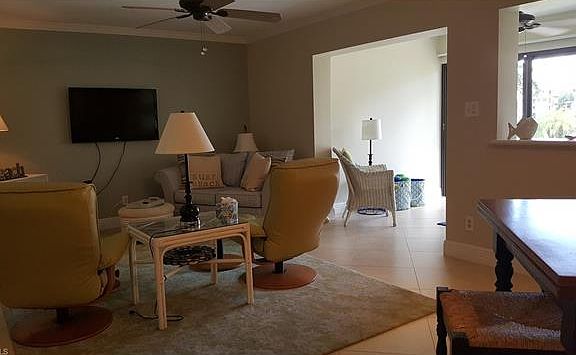 3rd image of 2395 Gulf Shore Blvd N