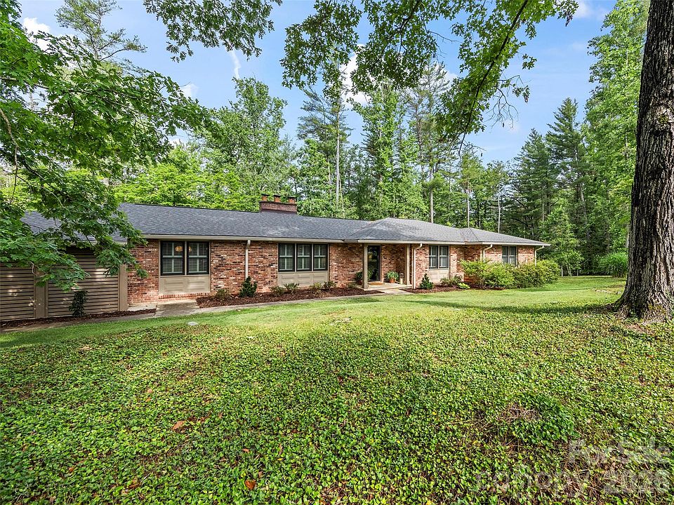 1st image of 423 Vanderbilt Rd