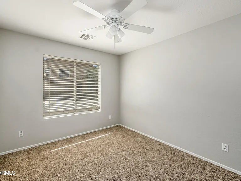 6640 E Russell St — Photo 17
