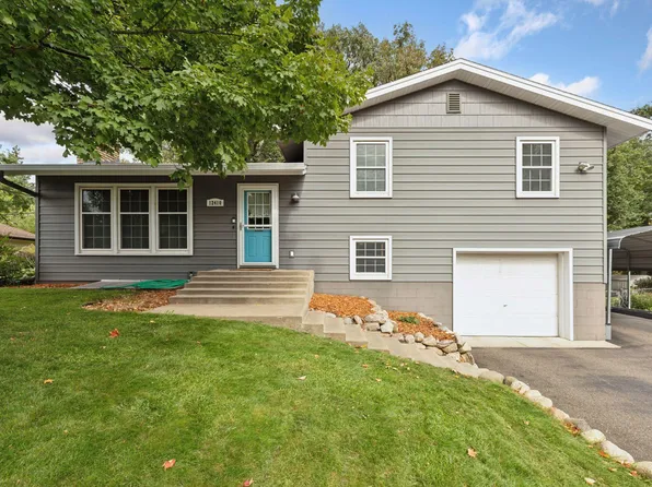 12410 25th Ave N, Plymouth, MN 55441