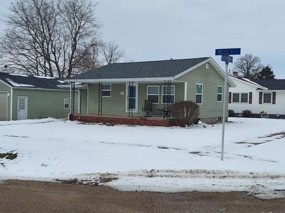 201 W E St, Alpha, IL, 61413