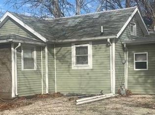 459 E Barnes St, Bushnell, IL 61422
