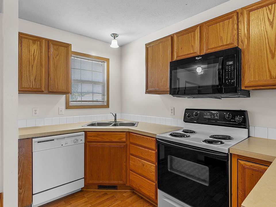 1st image of 7223-7229 Silverthorn Dr