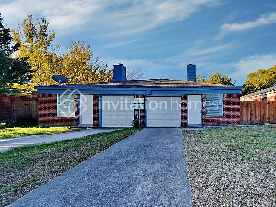 1st image of 429 Casie Ct
