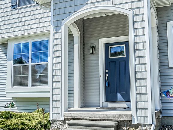 3rd image of 636 Buteo Dr