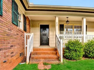 20 Green Acres Dr, Boiling Springs, SC 29316