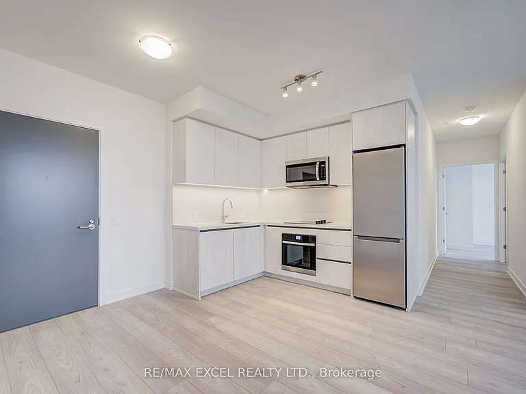 5858 Yonge St #1011 — Photo 11