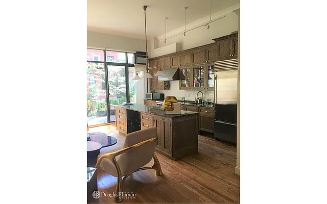 Rented by Douglas Elliman | media 36