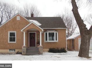 211 3rd St S, Winsted, MN 55395