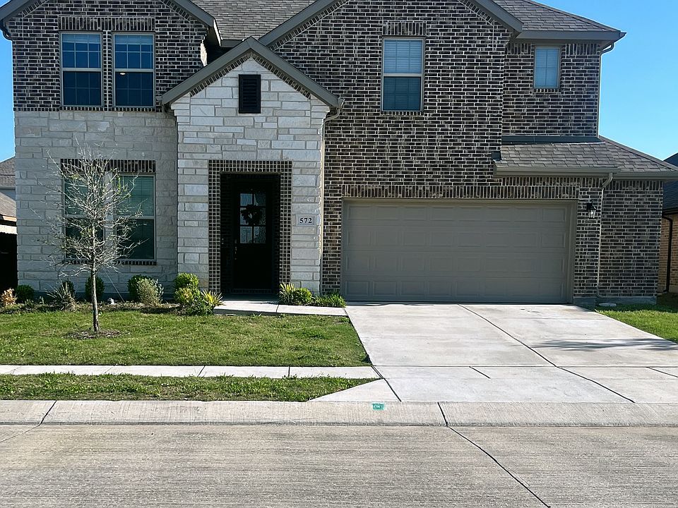 1st image of 572 Bradley Dr