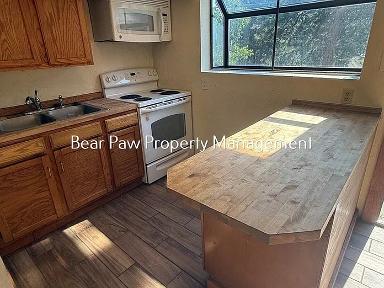 30092 Spruce Rd #L — Photo 3