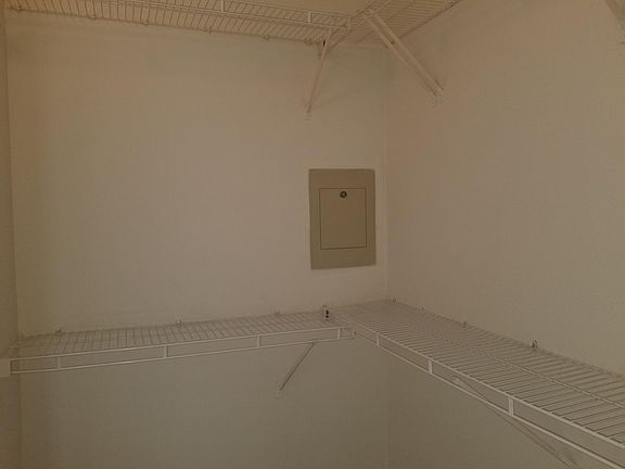 4th image of 4148 Arch Dr #101