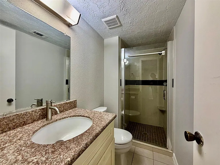7214 Crownwest St #7214 — Photo 16